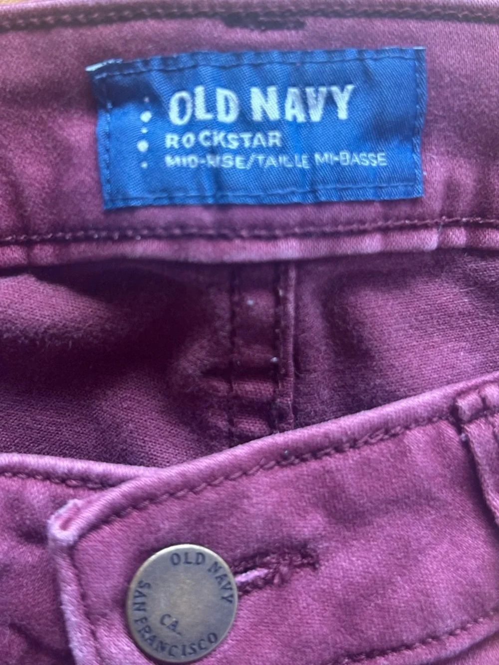 Old Navy Women’s Skinny Stretch Jeans Burgundy Mid-Rise